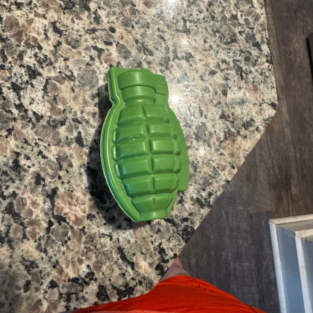 ✨Green Grenade-Shaped ice mold****FINAL MARKDOWN****